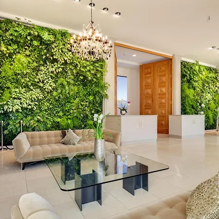Prince Apartment *